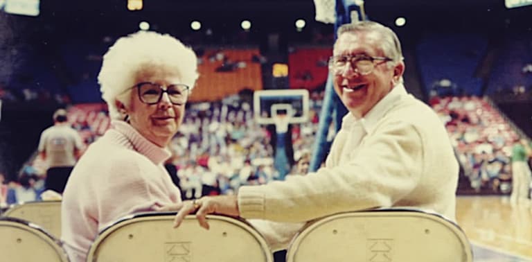 After 73 years of marriage, this couple died just five minutes apart