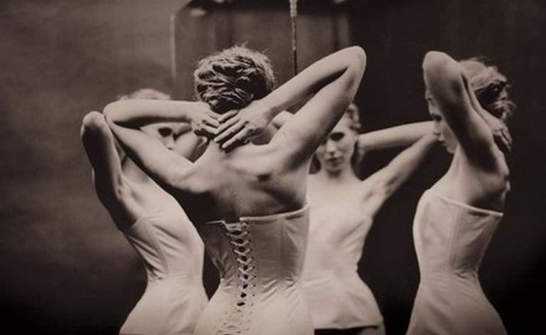 ‘I Wore A Waist Trainer For Three Weeks And This Is What Happened’ #2