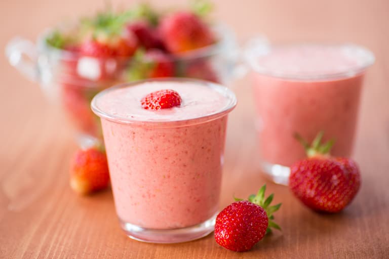 3 berry-packed recipes to kick start your New Year
