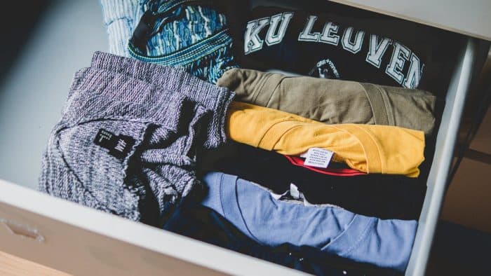 A list of 10 fashion items people absolutely hate