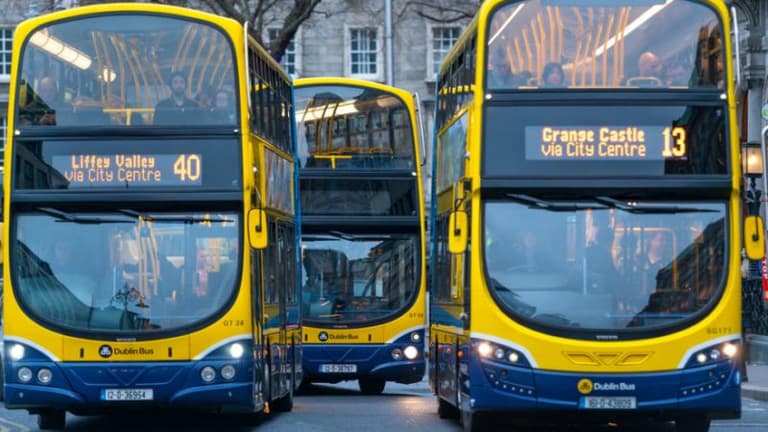 Senator calls for public transport to be cheaper at the weekend Senator calls for public transport to be cheaper at the weekend