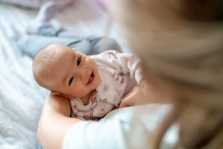 Babies who don’t sleep through the night are smarter