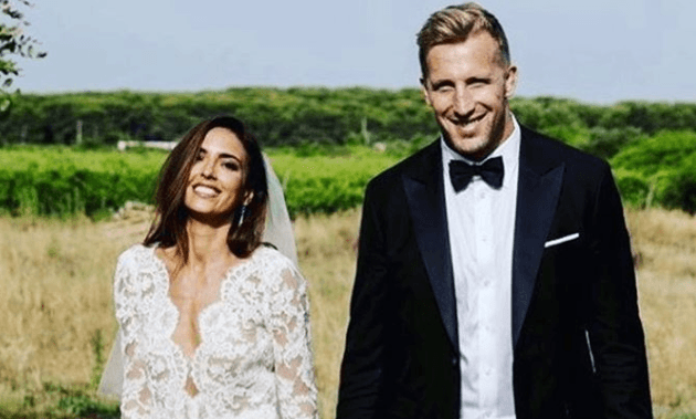 This is how much Nadia Forde’s Oscar de la Renta wedding dress cost