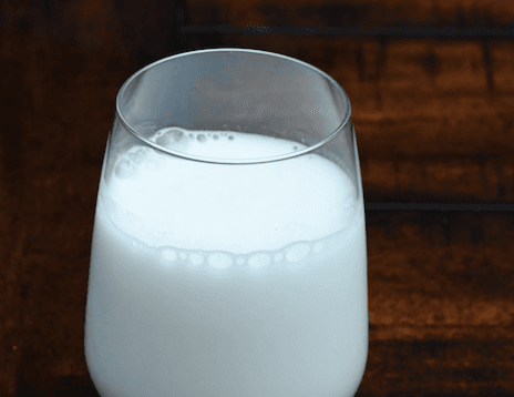 Crafty mum comes up with super-simple trick to help children pour milk without spilling