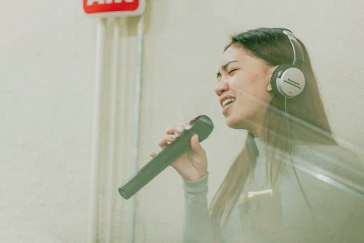 Women in Harmony are looking for girls 12 and under to sing on Christmas single