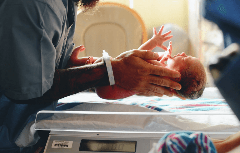 Midwives told to stop using terms like ‘mothers’, ‘breastfeeding’ and ‘maternal’