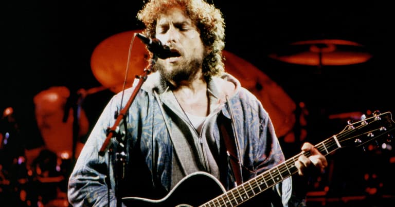 Bob Dylan sued for alleged drugging and sexually assaulting a 12-year-old Bob Dylan sued for alleged drugging and sexually assaulting a 12-year-old