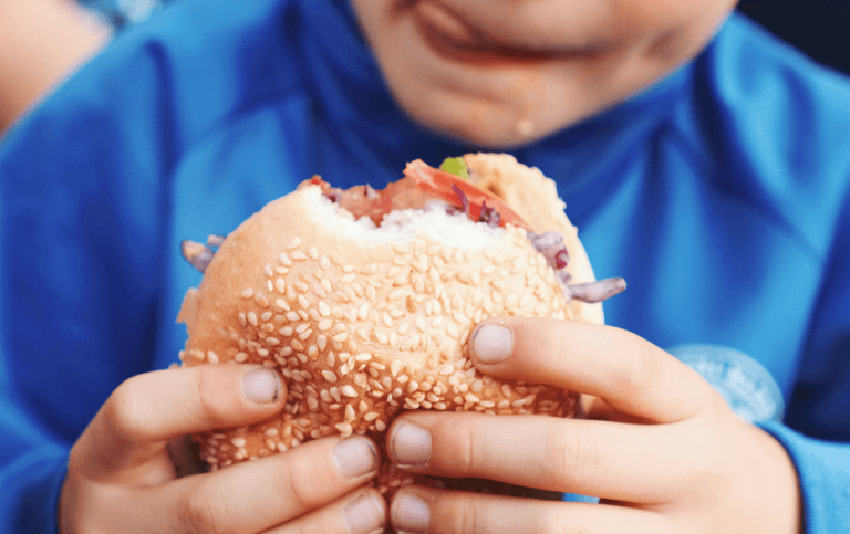 Confession: “I give my daughter’s vegan friend dairy and meat during sleepovers”