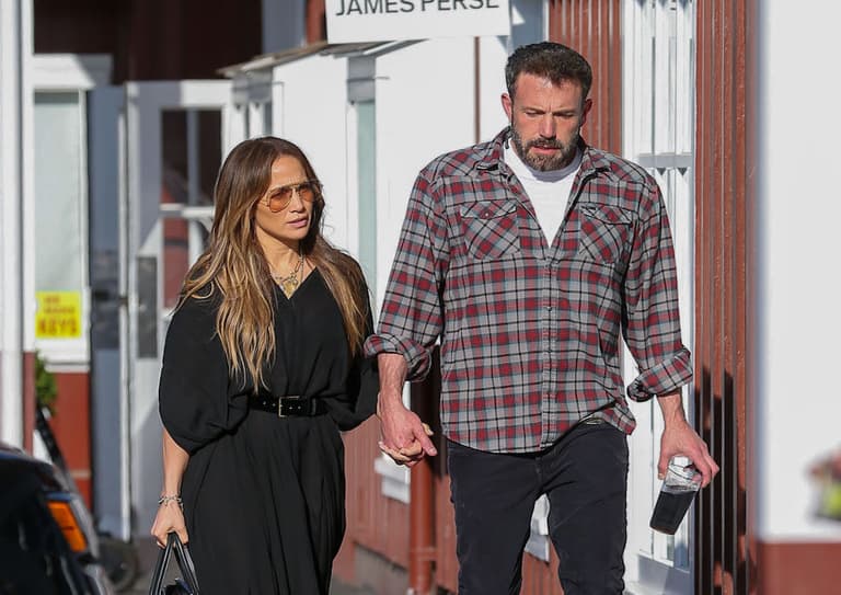Ben Affleck responds to claims he uses celebrity dating app