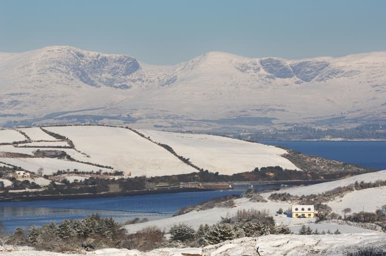Multiple schools in Donegal close due to heavy snowfall