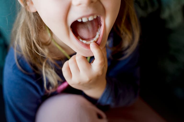 ‘I feel like a terrible mum- the tooth fairy forgot to visit my daughter’