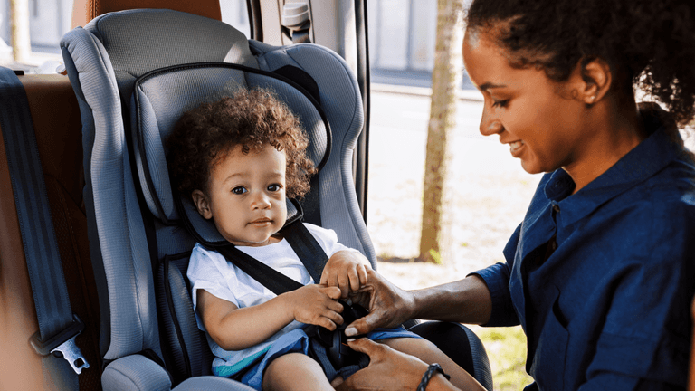 Mum creates special seat belt cover that could help your child in an accident