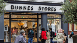 The €30 cardigan from Dunnes Stores is perfect for autumn