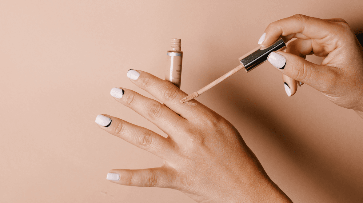 Beauty fans are obsessed with this €4 concealer and compare it to Huda Beauty