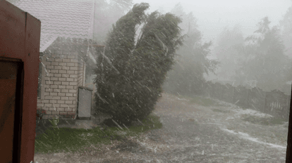 Here’s when Storm Austen is due to hit Ireland today as Met Eireann issues Orange warning