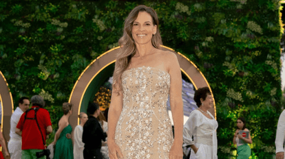 Hilary Swank calls out double standard women face for having children later in life