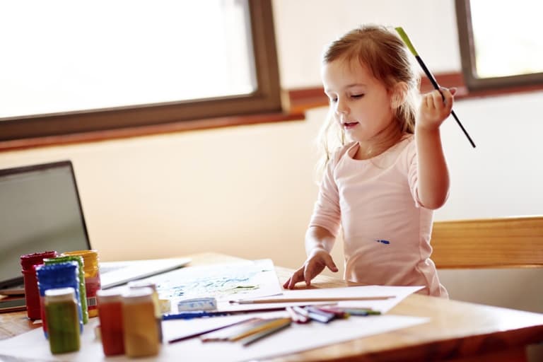 Whoops! This little girl drew a picture of her mum that raised a few eyebrows… Whoops! This little girl drew a picture of her mum that raised a few eyebrows…