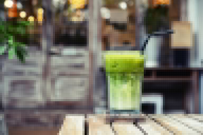 Say hello to the delicious iced matcha latte recipe that is perfect for busy, stressed out mums Say hello to the delicious iced matcha latte recipe that is perfect for busy, stressed out mums