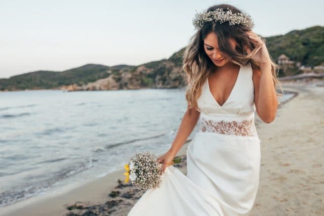These are the 6 BIGGEST wedding makeup trends of 2018