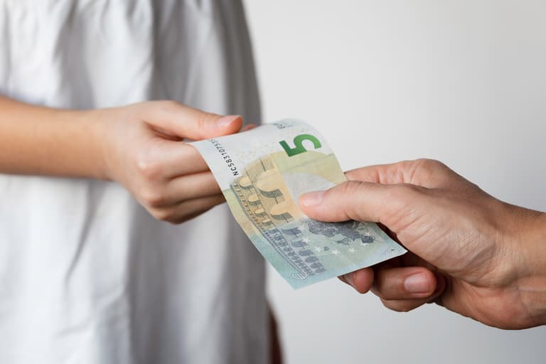 How much pocket money should Irish children get nowadays? How much pocket money should Irish children get nowadays?