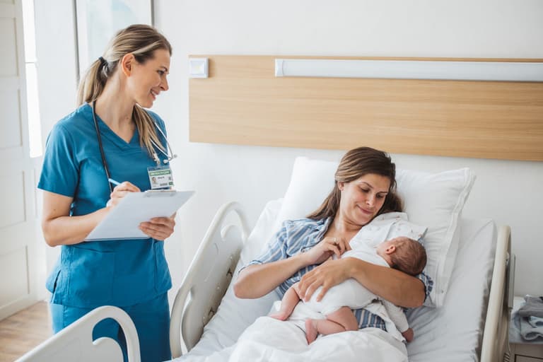 Birthing expert claims one food is ‘super-fruit of birth’ and helps speed up labour Birthing expert claims one food is ‘super-fruit of birth’ and helps speed up labour