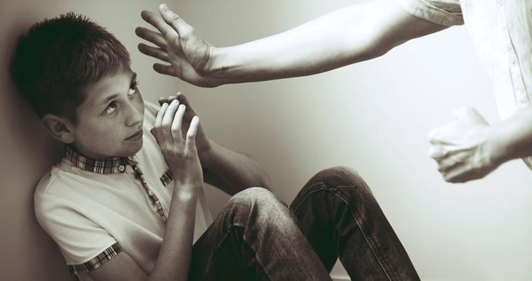 Minister moves to ban slapping of children