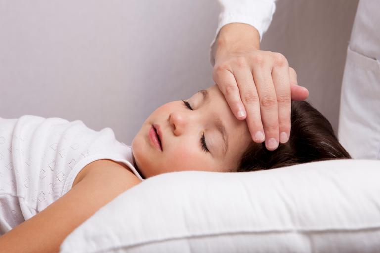 12 brilliant insider tips to help kids sleep when they are sick