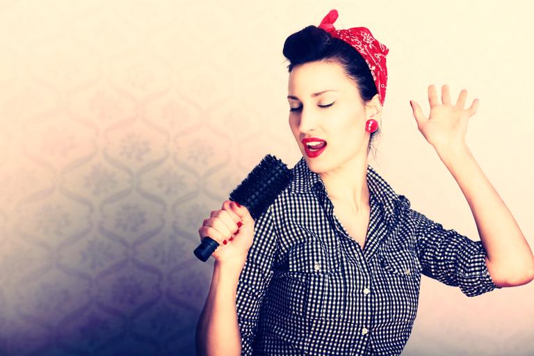 This is how often you should replace your hairbrush…