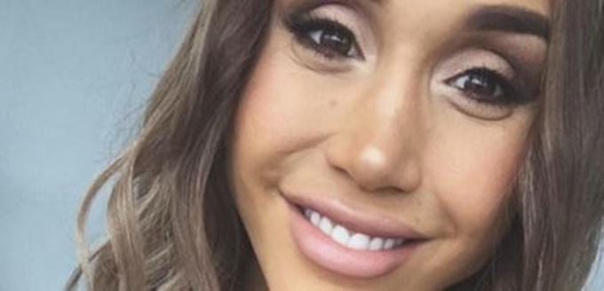 This Woman’s Baby Bump Snaps Have Gone Viral