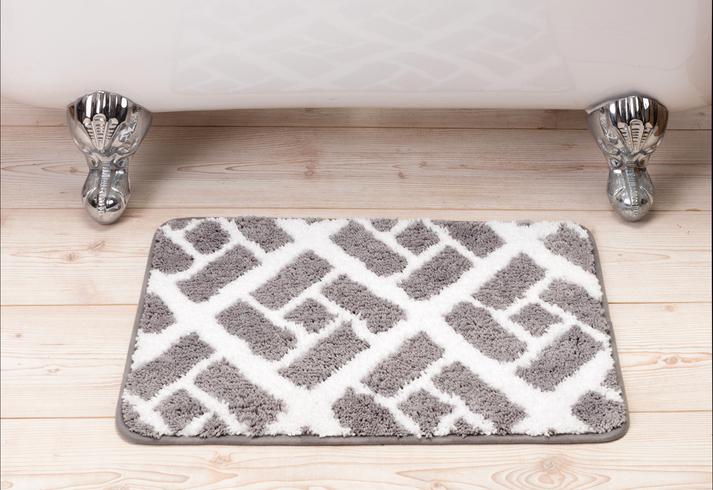 Here’s how often you should wash your bathmat