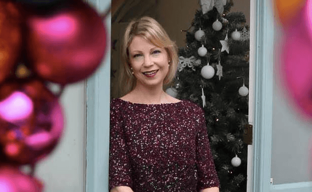 Emma Hannigan’s ‘Letters To My Daughters’ reaches no.1 in book charts