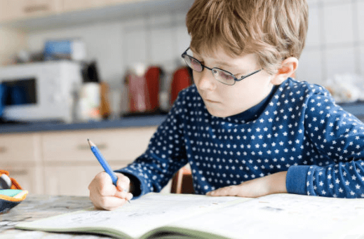 Little boy leaves dad a lovely note… with a serious ulterior motive