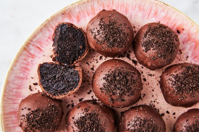 3 delicious no-bake cookie recipes for when you need an INSTANT sweet treat