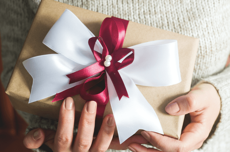 Know a new Irish mum living abroad? The New Mammy Box is the perfect gift