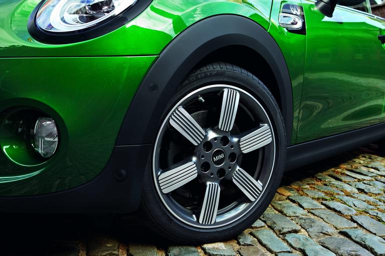 There are new rules on car insurance pricing coming into force from today