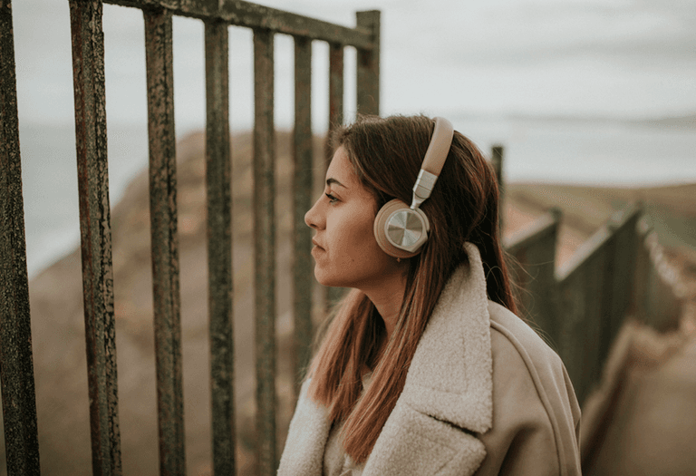 “Splitting Upward” is the new divorce podcast all single mums need to hear