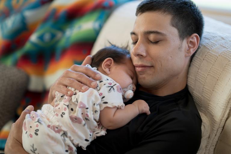 Study says that dads get more sleep than mums and tell us something we don’t know