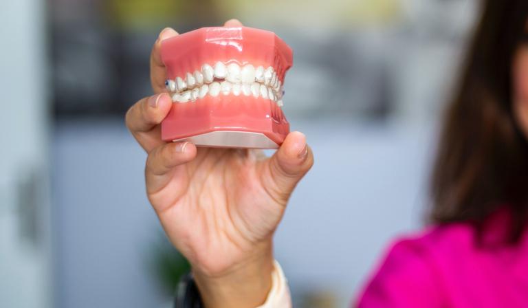 24-year-old mother left completely toothless due to horrific pregnancy illness