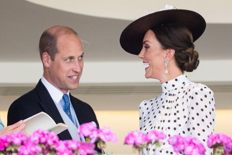 Prince William and Kate reveal their first joint portrait