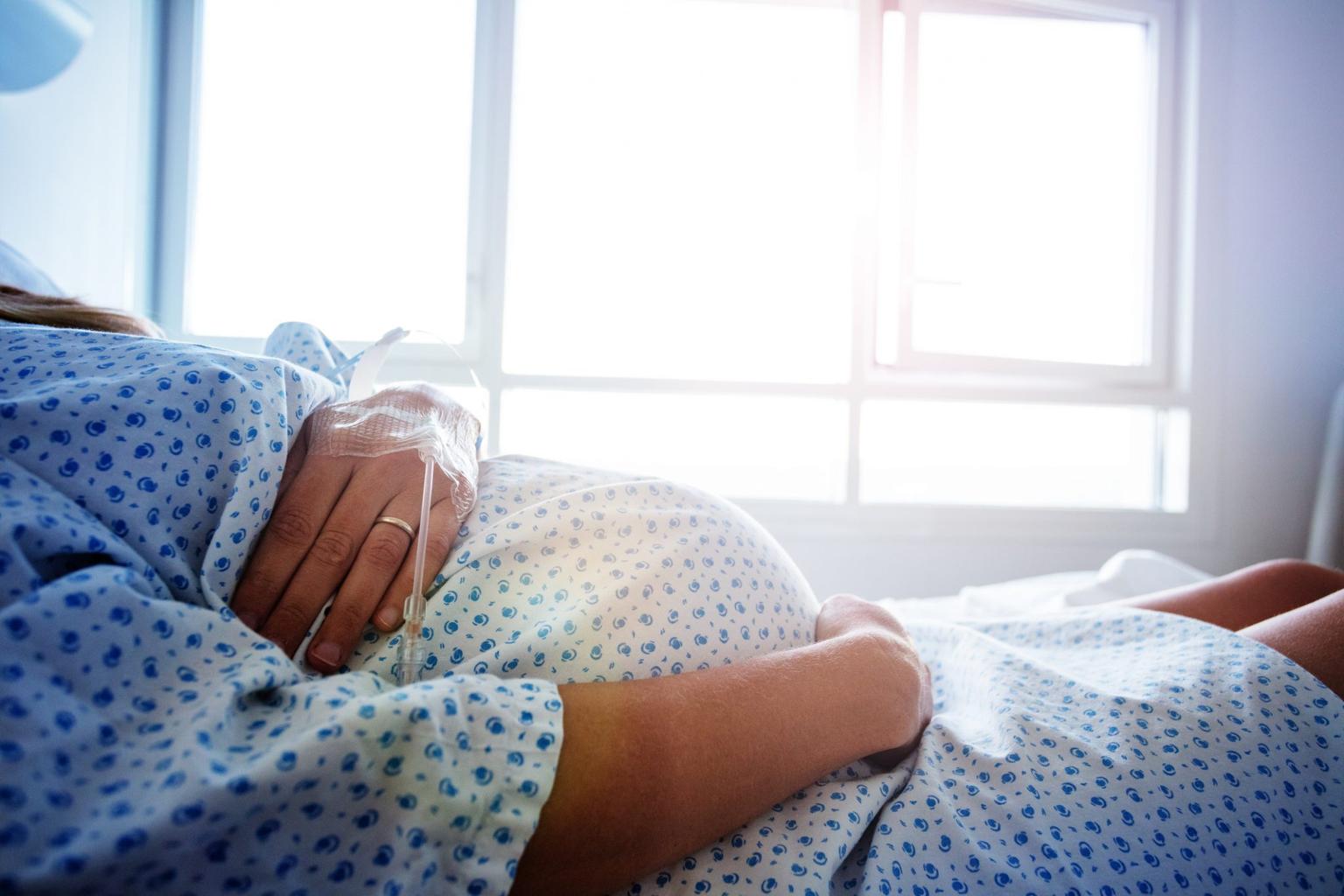 Expectant mums to be offered epidural alternative they can control during labour