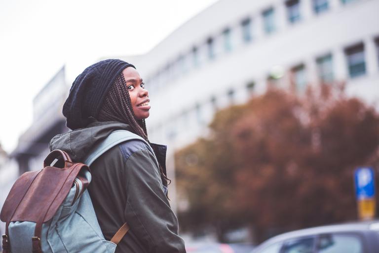 This is when you should let children walk to school alone