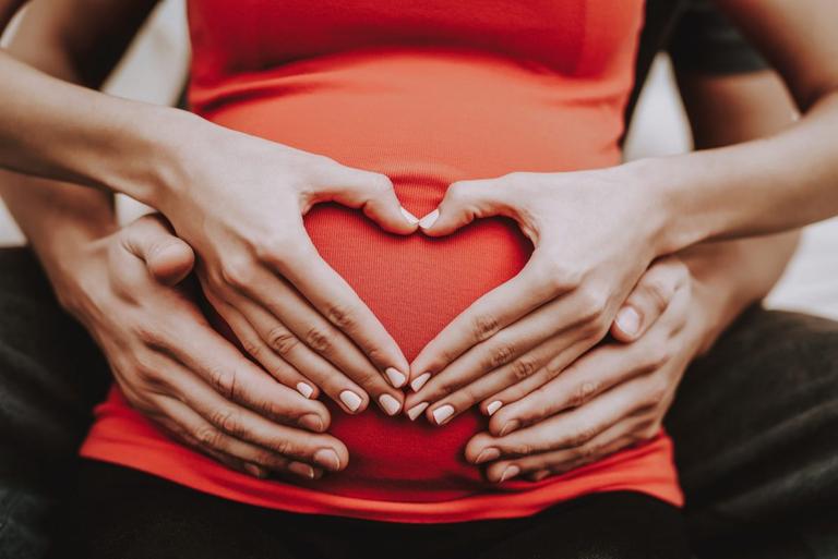 HerFamily readers share advice on how to ease your partner’s nerves around giving birth