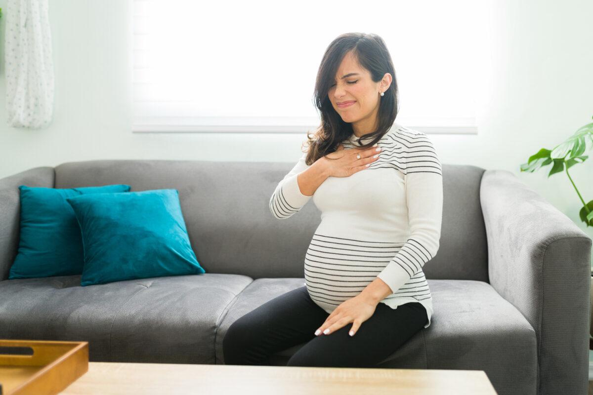 Here’s how to relieve and prevent symptoms of pregnancy heartburn
