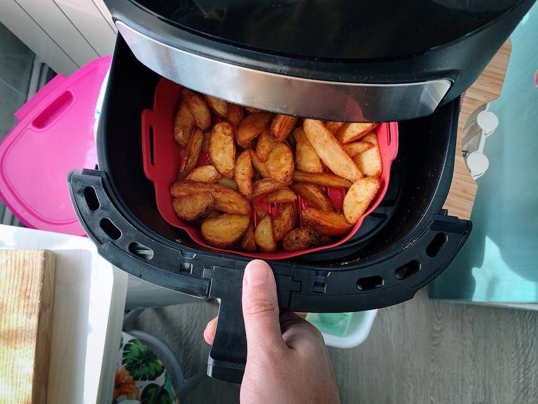 Dunnes Stores selling discounted air fryers and they’re going to be swiped up