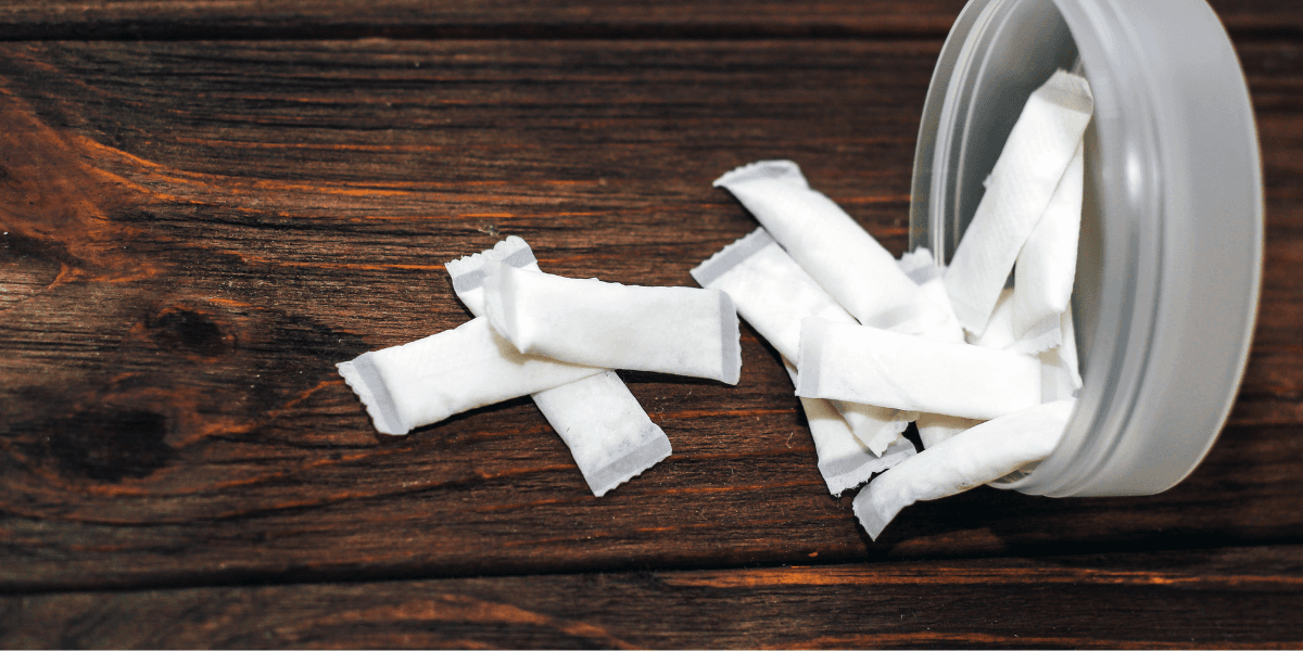 ‘There’s no age restriction on them’ – Rise in students using nicotine pouches amid push for new laws