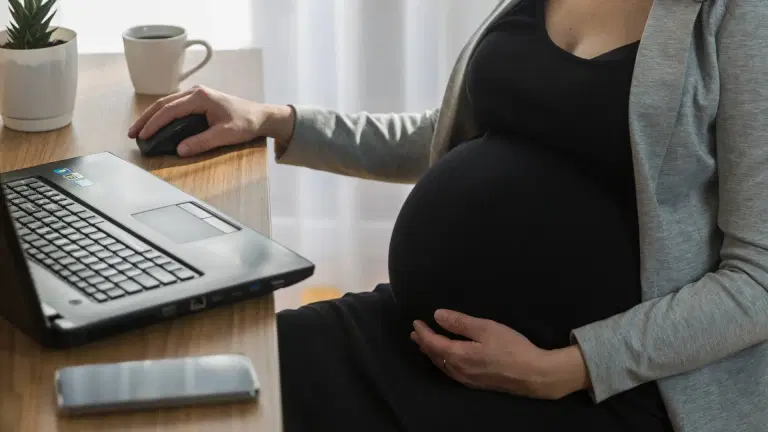 Woman awarded €113k payout after boss sacks her for morning sickness using a jazz hands emoji