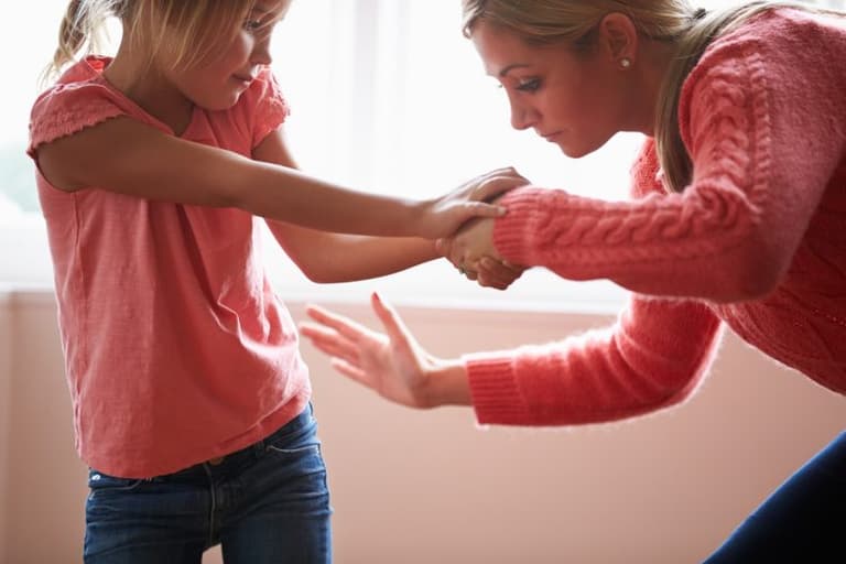 Countries with smacking bans have less youth violence, claims research Countries with smacking bans have less youth violence, claims research