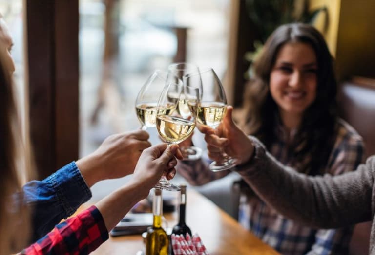 This clever hack will make a bottle of cheap wine taste MUCH nicer This clever hack will make a bottle of cheap wine taste MUCH nicer