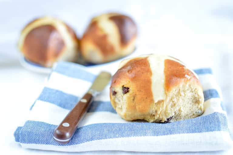 Saucepan Kids: Easter Hot Cross Buns Saucepan Kids: Easter Hot Cross Buns
