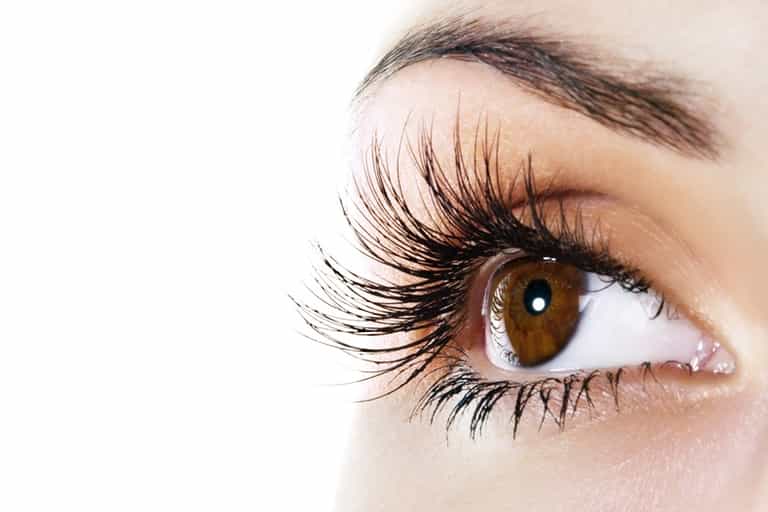 How to fake longer lashes using baby powder How to fake longer lashes using baby powder